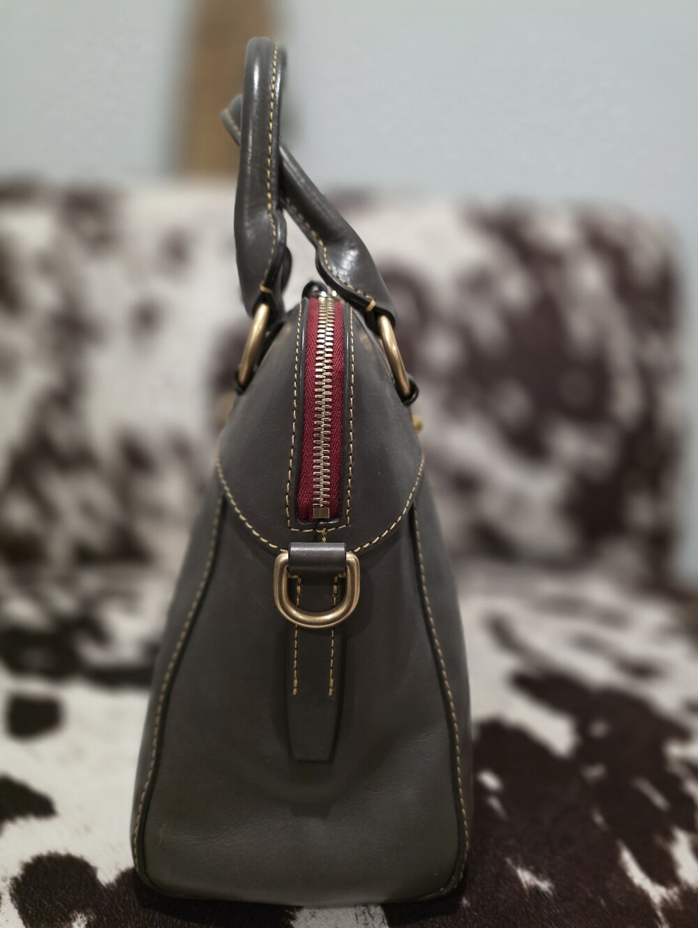 Dooney & Bourke - Picture 7 of 8